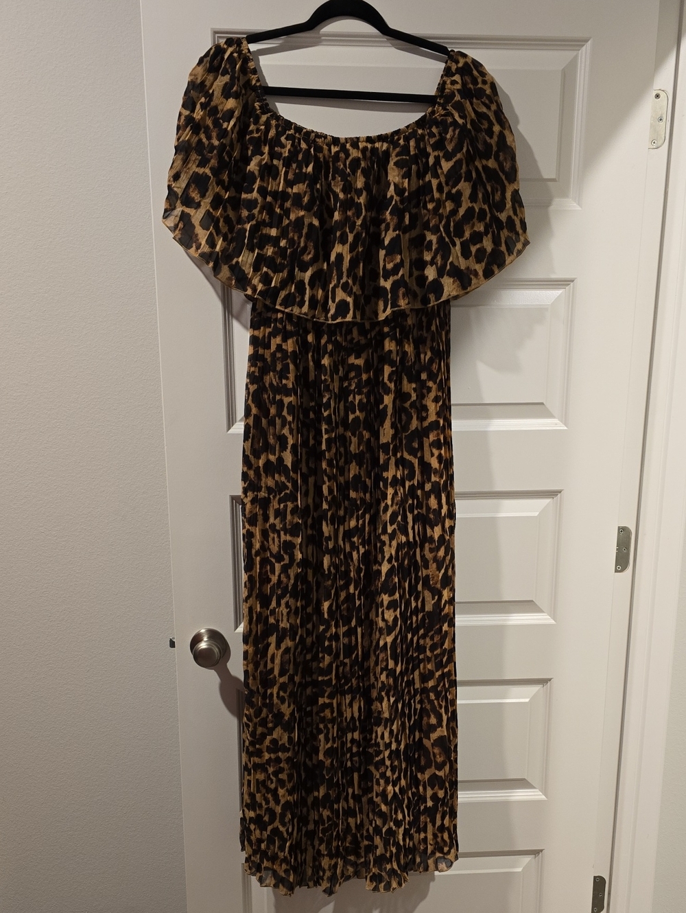 Leopard Print Off-Shoulder Maxi Dress - Brown/Black